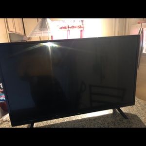 SMART TV FOR SALE !!!